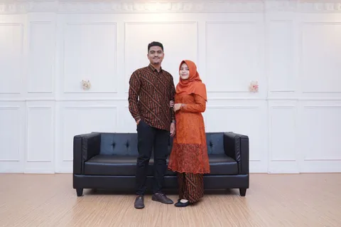 Foto sampul undangan Faza & Nely