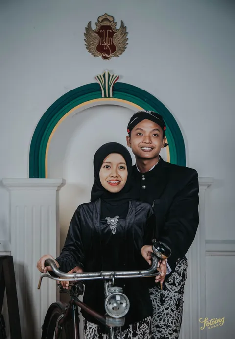 Foto sampul undangan Vaizah & Sujat