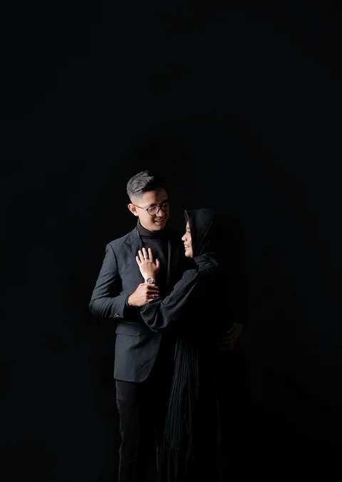 Foto sampul undangan Hafiz & Annisa