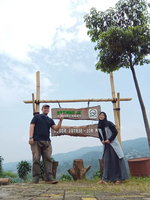 Foto sampul undangan Sekar & Heri