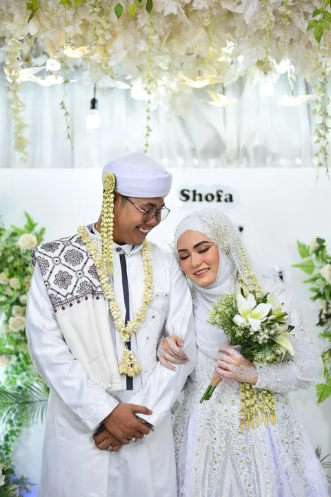 Foto sampul undangan Lisa & Ridho