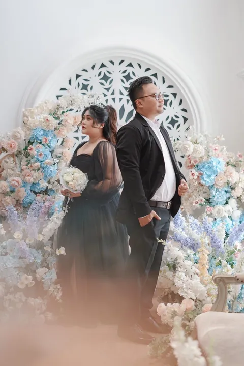 Foto sampul undangan Denas & Putey