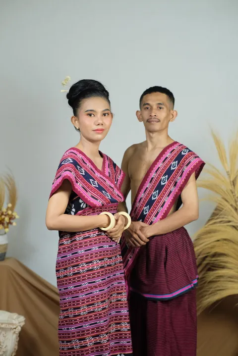 Foto sampul undangan Safan & Nia