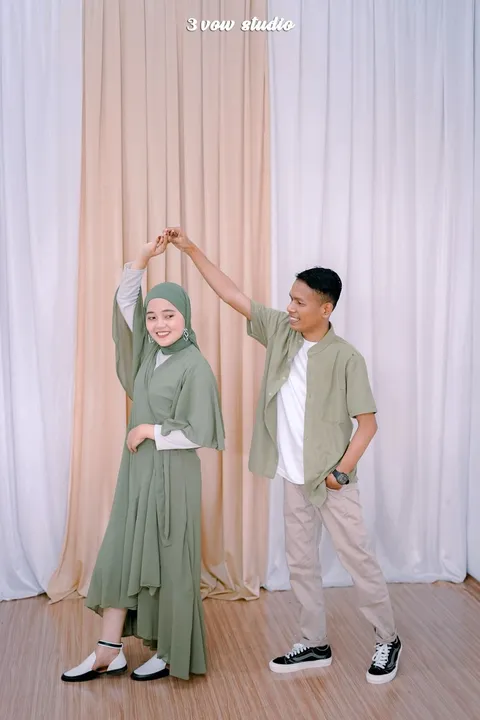 Foto sampul undangan Ais & Gusri