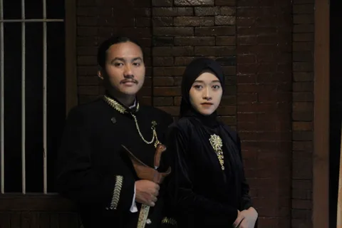 Foto sampul undangan Next & Room