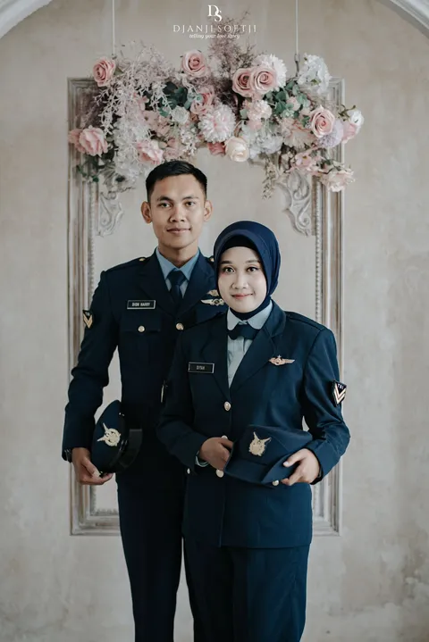 Foto sampul undangan Diyah & Dion