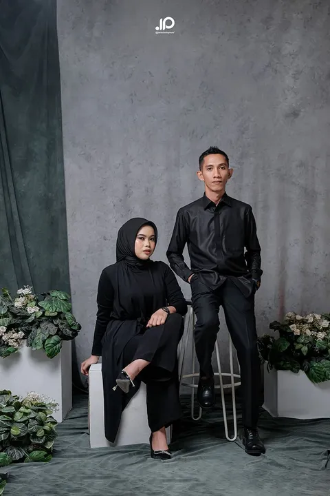 Foto sampul undangan Aini & Majid