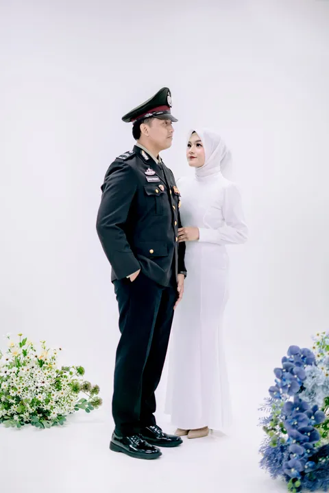 Foto sampul undangan Indah & Dimas