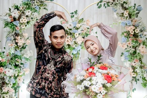 Foto sampul undangan Atikah & Mahfud