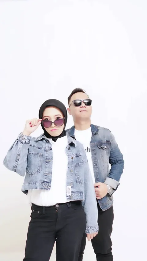 Foto sampul undangan Arul & Rosa