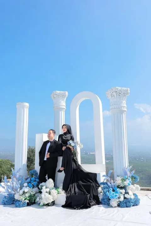 Foto sampul undangan Nadia & Yogi