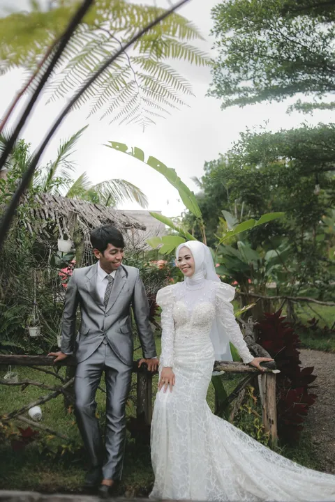 Foto sampul undangan Gina & Robi