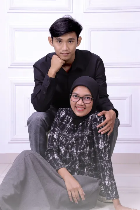 Foto sampul undangan Wiwi & Agus