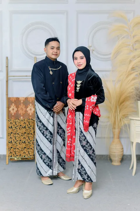 Foto sampul undangan Ferry & Riris
