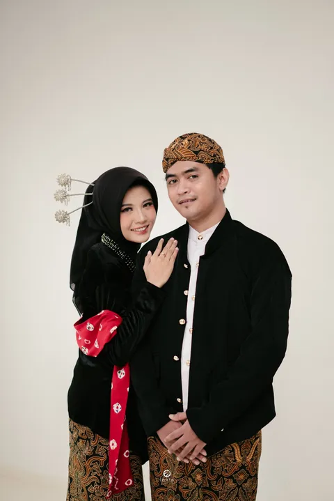 Foto sampul undangan Adit & Cindy