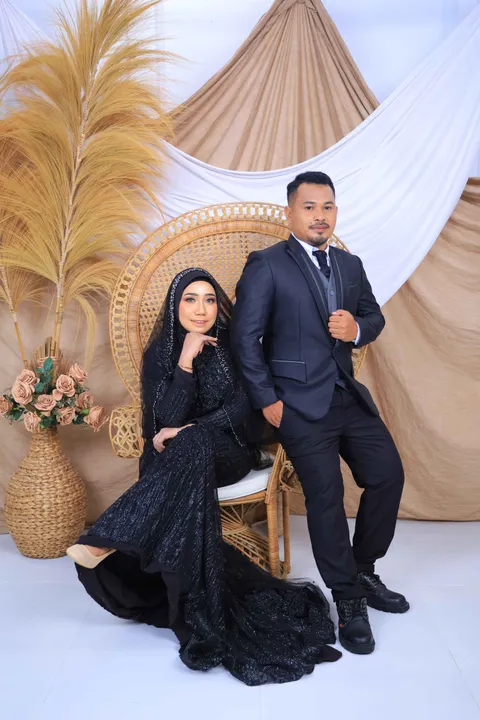 Foto sampul undangan Indri & Pris