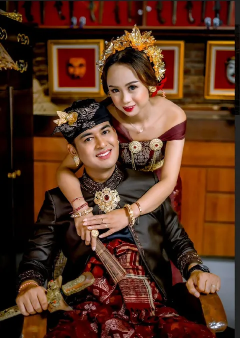 Foto sampul undangan Devi & Diky