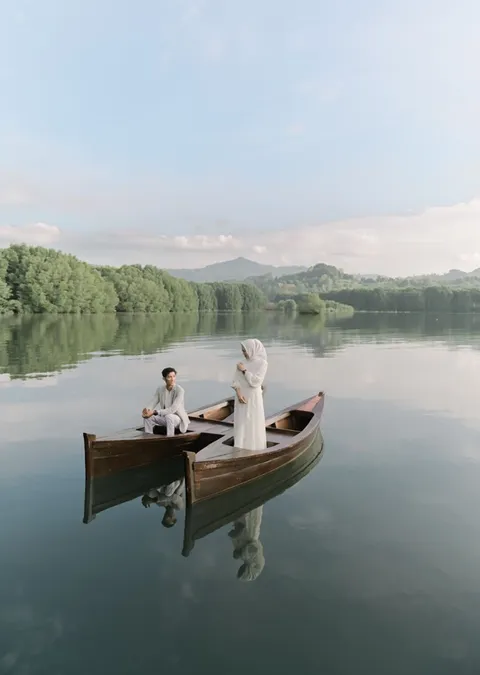 Foto sampul undangan Pratiwi Ajis & Maulana Yusup