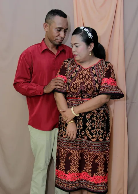 Foto sampul undangan Elvi & Frid