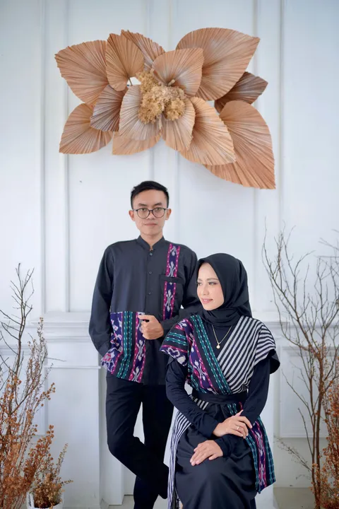 Foto sampul undangan Alfi & Budi