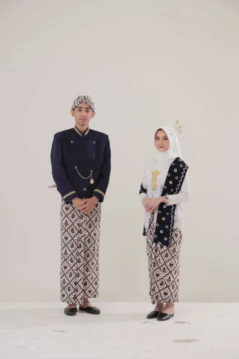 Foto sampul undangan Hanif & Ivena