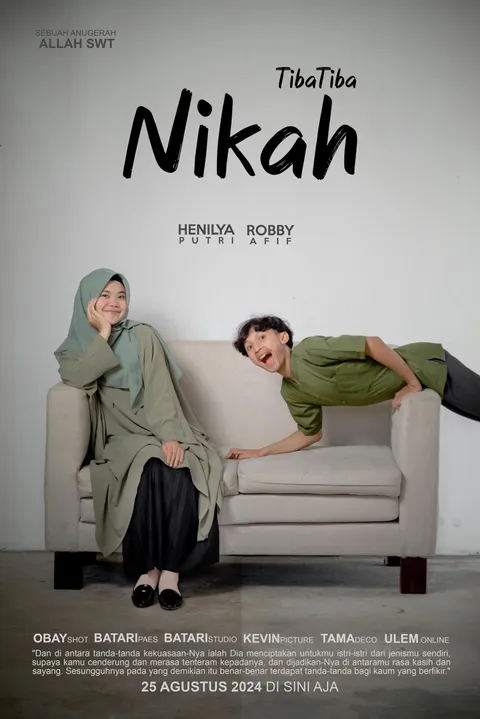 Foto sampul undangan Henilya & Robby