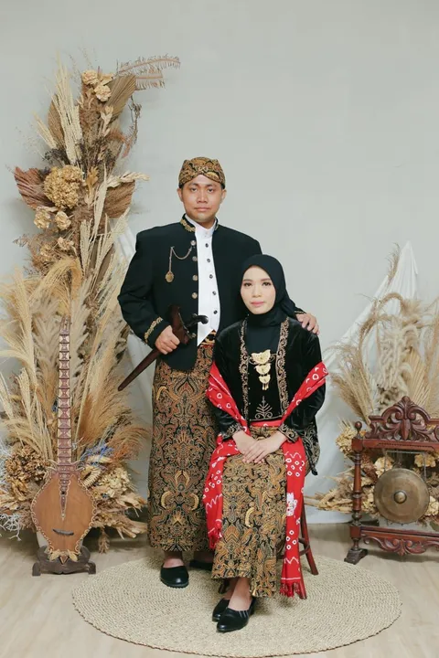 Foto sampul undangan Yaya & Dian