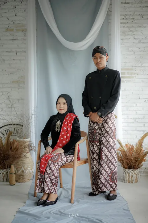 Foto sampul undangan Ogig & Priska