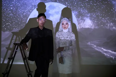 Foto sampul undangan Ahdinia & Agung