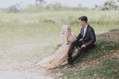 Foto sampul undangan Ulya & Imron