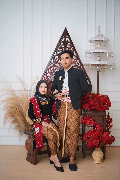 Foto sampul undangan Feby & Anwar
