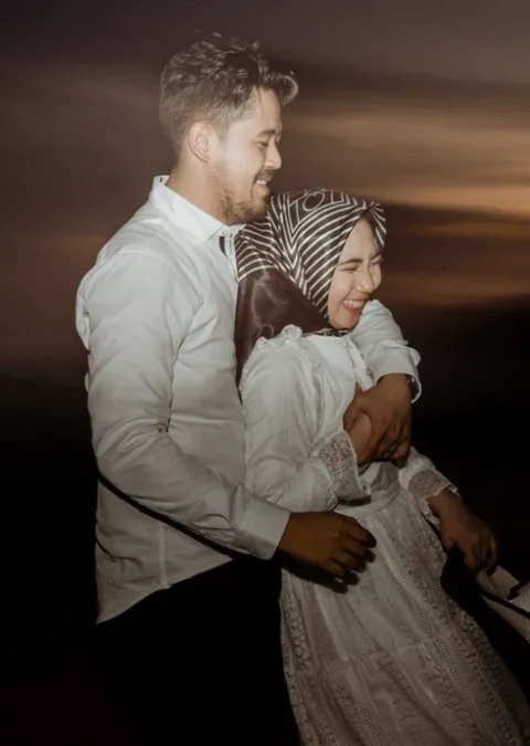 Foto sampul undangan Fajar & Puput