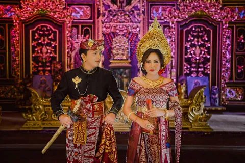 Foto sampul undangan Savira & Beni