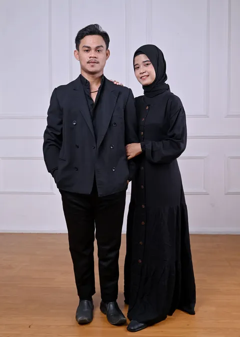 Foto sampul undangan Anggi & Dzull