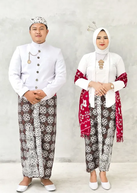 Foto sampul undangan Tiwi & Alif