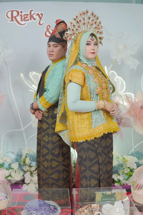 Foto sampul undangan Mery & Rizky