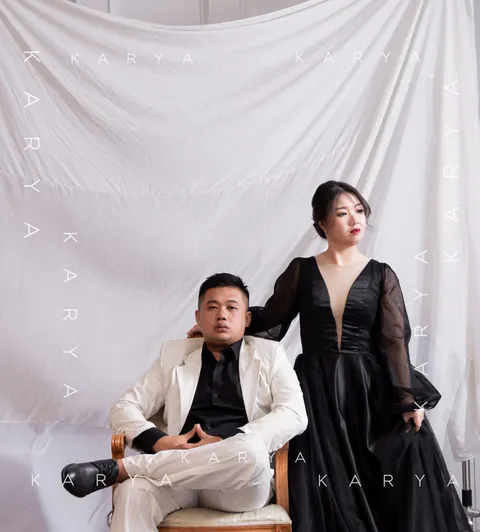Foto sampul undangan Florenshia & Johanto
