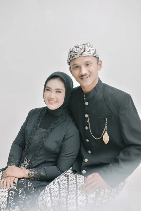 Foto sampul undangan Ade & Melly