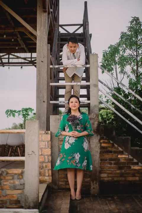 Foto sampul undangan Mingston & Olga