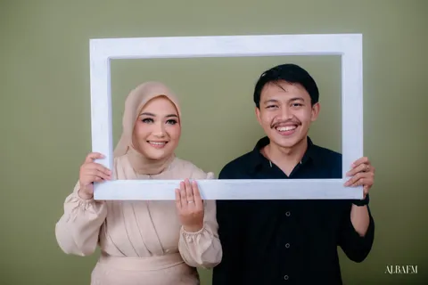 Foto sampul undangan Rian & Nenden