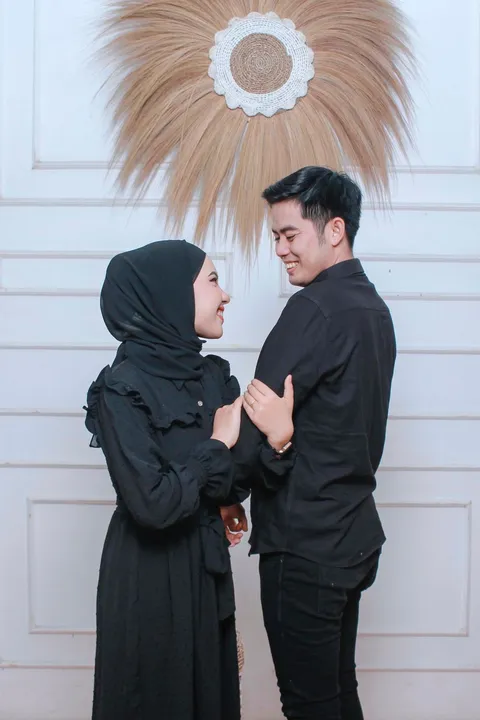 Foto sampul undangan Nova & Mega