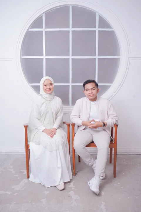 Foto sampul undangan Fakhri & Ratih