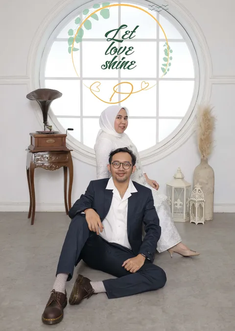 Foto sampul undangan Dwi & Dewi