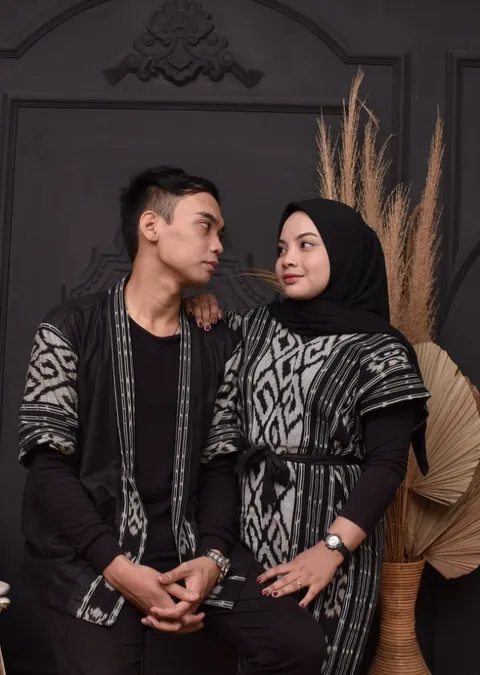 Foto sampul undangan Kissin & Fatimah