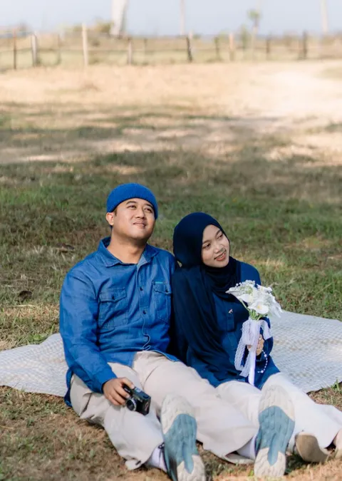 Foto sampul undangan Abi & April