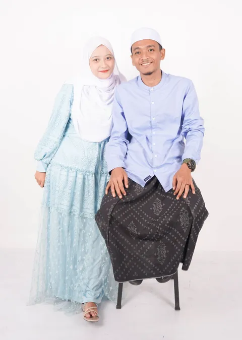 Foto sampul undangan Rizqi & Aini
