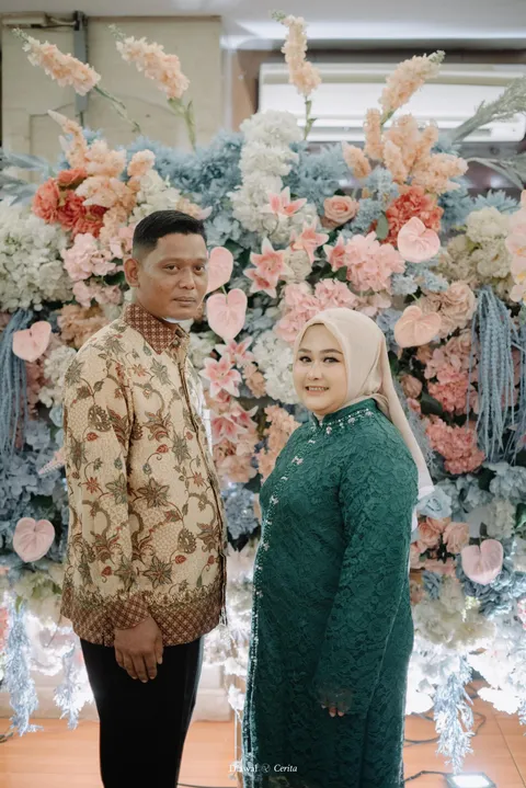 Foto sampul undangan Nurul & Dina