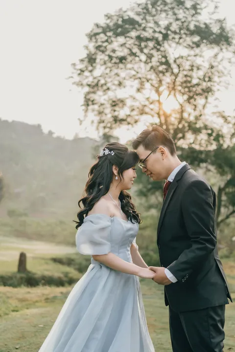 Foto sampul undangan Santi & Yosua