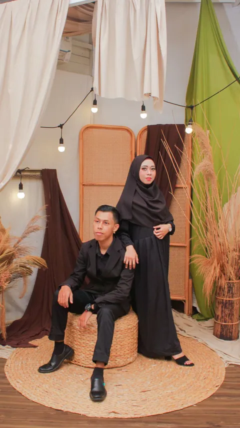 Foto sampul undangan Nana & Vera
