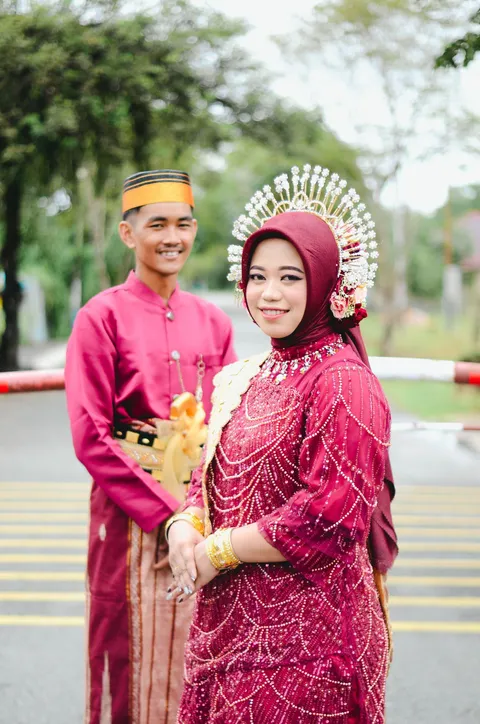 Foto sampul undangan Sahrul & Adella